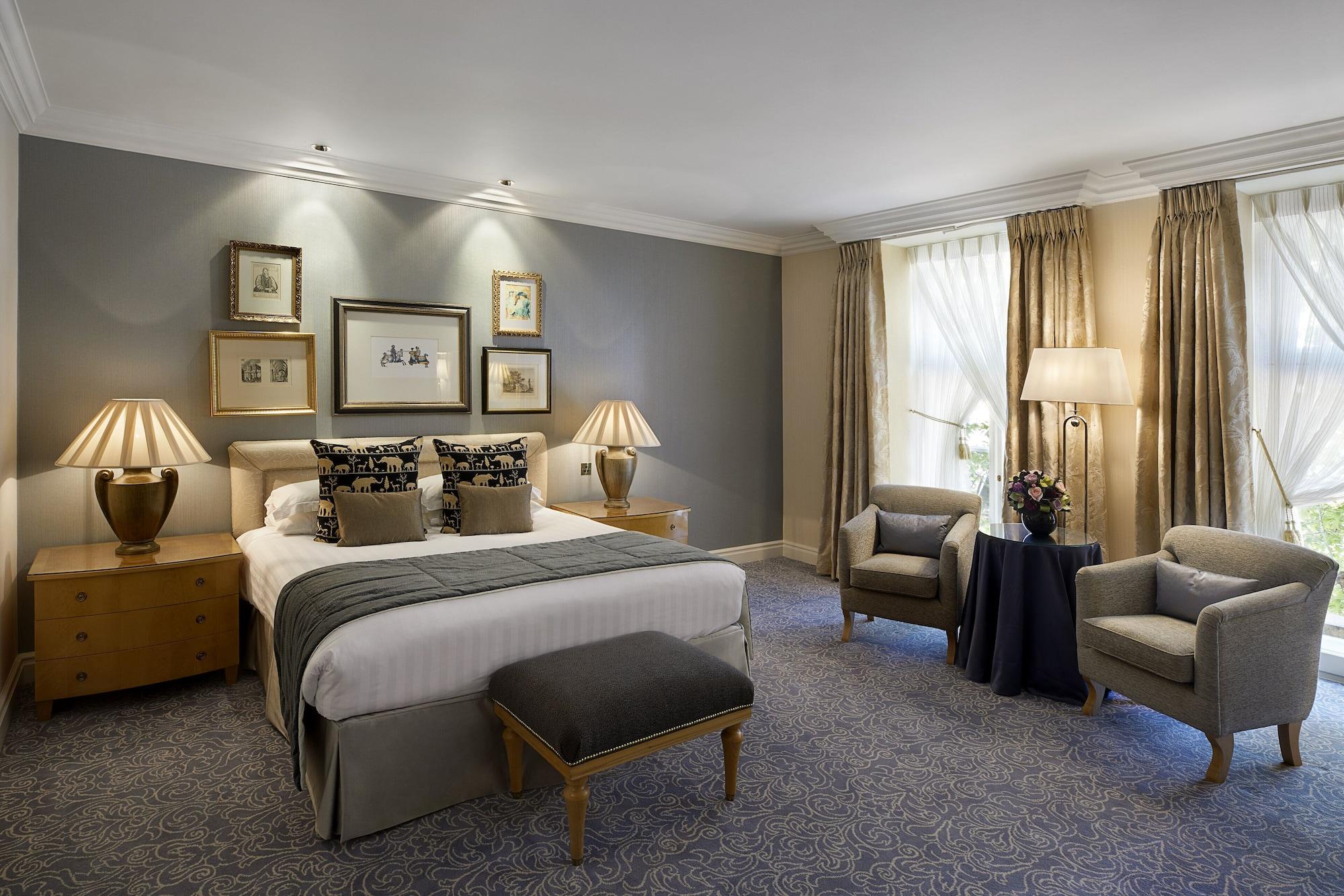 The Landmark Londra Esterno foto A bedroom at the hotel