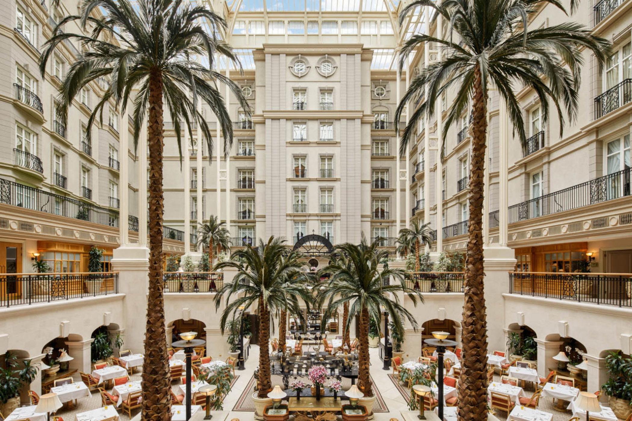 The Landmark Londra Esterno foto The hotel's atrium
